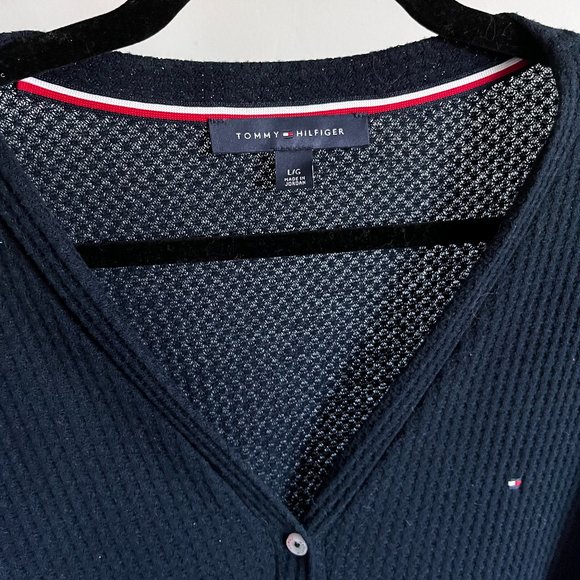 Tommy Hilfiger Waffle Knit V Neck - Picture 5 of 5